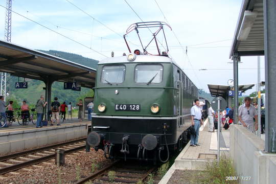 Ausstellung historischer Fahrzeuge