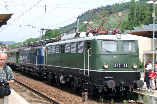 Ausstellung historischer Fahrzeuge